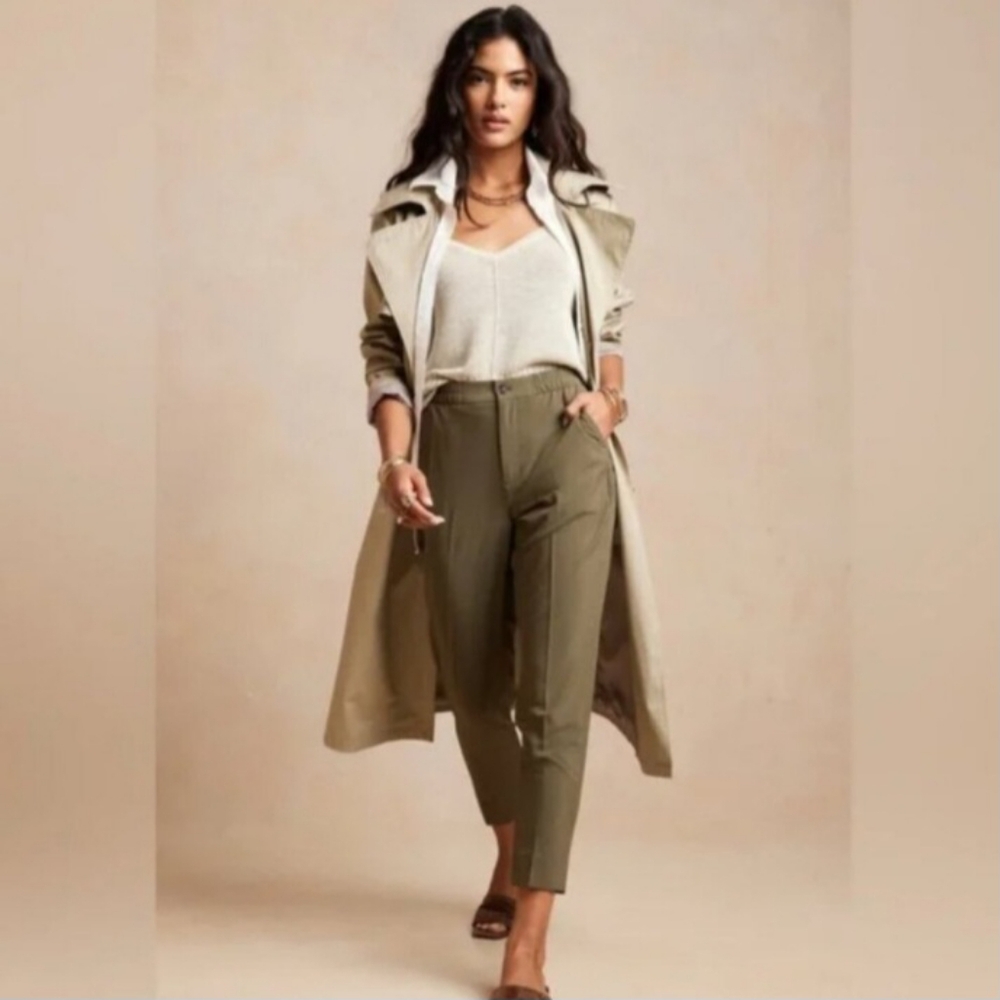 Banana Republic Airstretch Tapered Trouser Olive Green